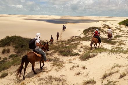 Passeio a cavalo pelo Parque Nacional dos Lençóis Maranhenses